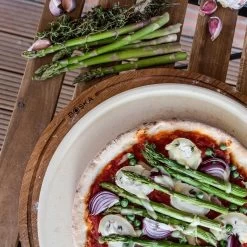 Boska Pizzaplank Friends L - BBQ Accessoires - Eikenhout - Handige Opvanggeul - Ø 34 Cm -Keukengrill Winkel 1200x1200 365