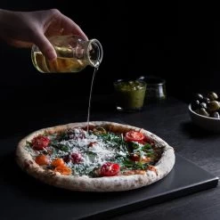 Navaris Pizzasteen XL Voor Oven En Barbecue - Rechthoekige Pizzaplaat 38 X 30 Cm - Inclusief Receptenboek - Keramisch Geglazuurd - Zwart -Keukengrill Winkel 1200x1200 386