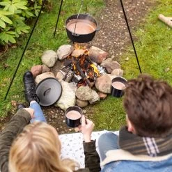 Esschert Design - Driepoot Met Ketting - Haardvuur Accessoires - Staal - Zwart 29 Esschert Design - Driepoot Met Ketting - Haardvuur Accessoires - Staal - Zwart -Keukengrill Winkel 1200x1200 564