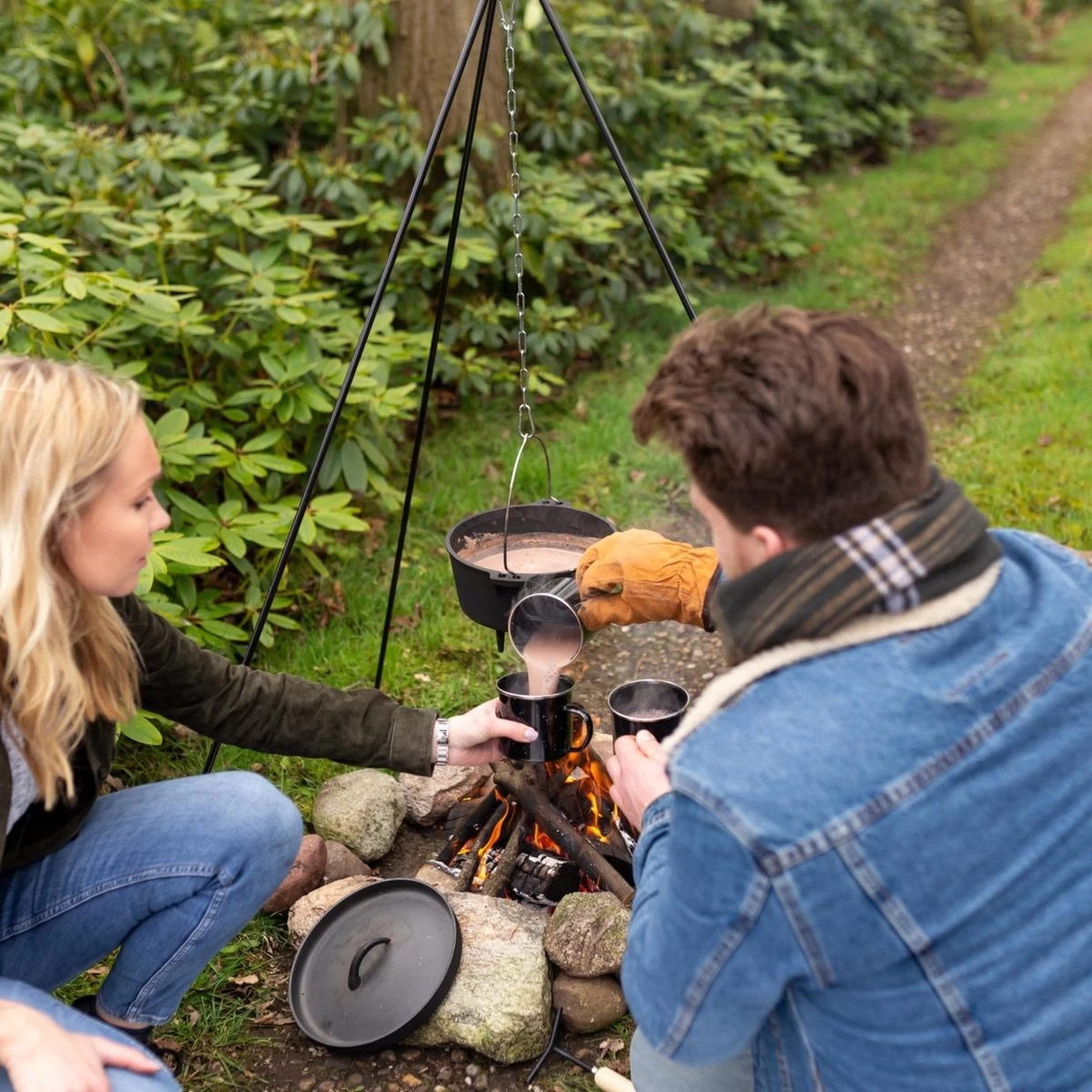 Esschert Design - Driepoot Met Ketting - Haardvuur Accessoires - Staal - Zwart 12 Esschert Design - Driepoot Met Ketting - Haardvuur Accessoires - Staal - Zwart - Afbeelding 12
