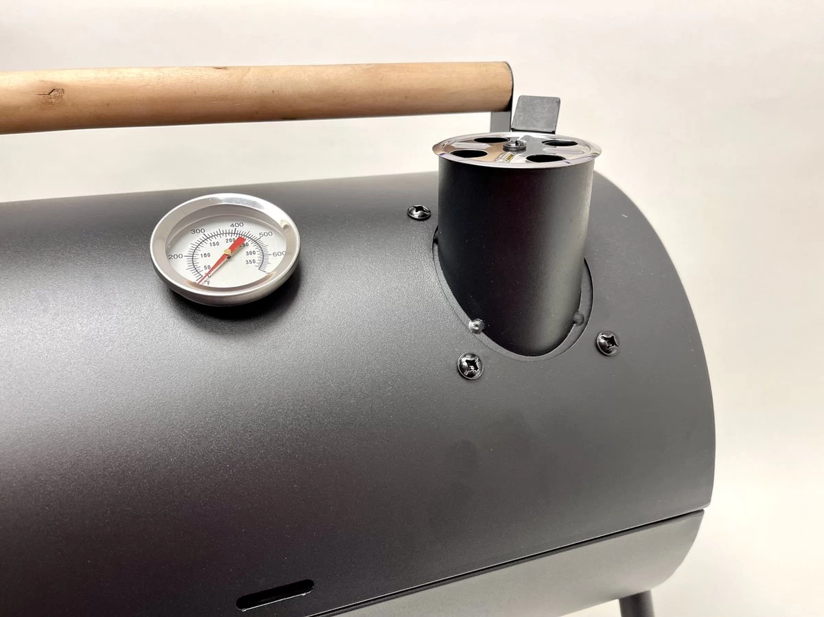 Compacte Draagbare Kolen BBQ Van Wolff BBQ - Handig Voor Op De Camping Op Het Strand Of In Een Park - Smoker Barbecue - Draagbare Lichtgewicht Bbq - Met Thermometer En Lucht Doorvoer. Laat Je Vlees Langzaam Garen. 6 Compacte Draagbare Kolen BBQ Van Wolff BBQ - Handig Voor Op De Camping Op Het Strand Of In Een Park - Smoker Barbecue - Draagbare Lichtgewicht Bbq - Met Thermometer En Lucht Doorvoer. Laat Je Vlees Langzaam Garen. - Afbeelding 6
