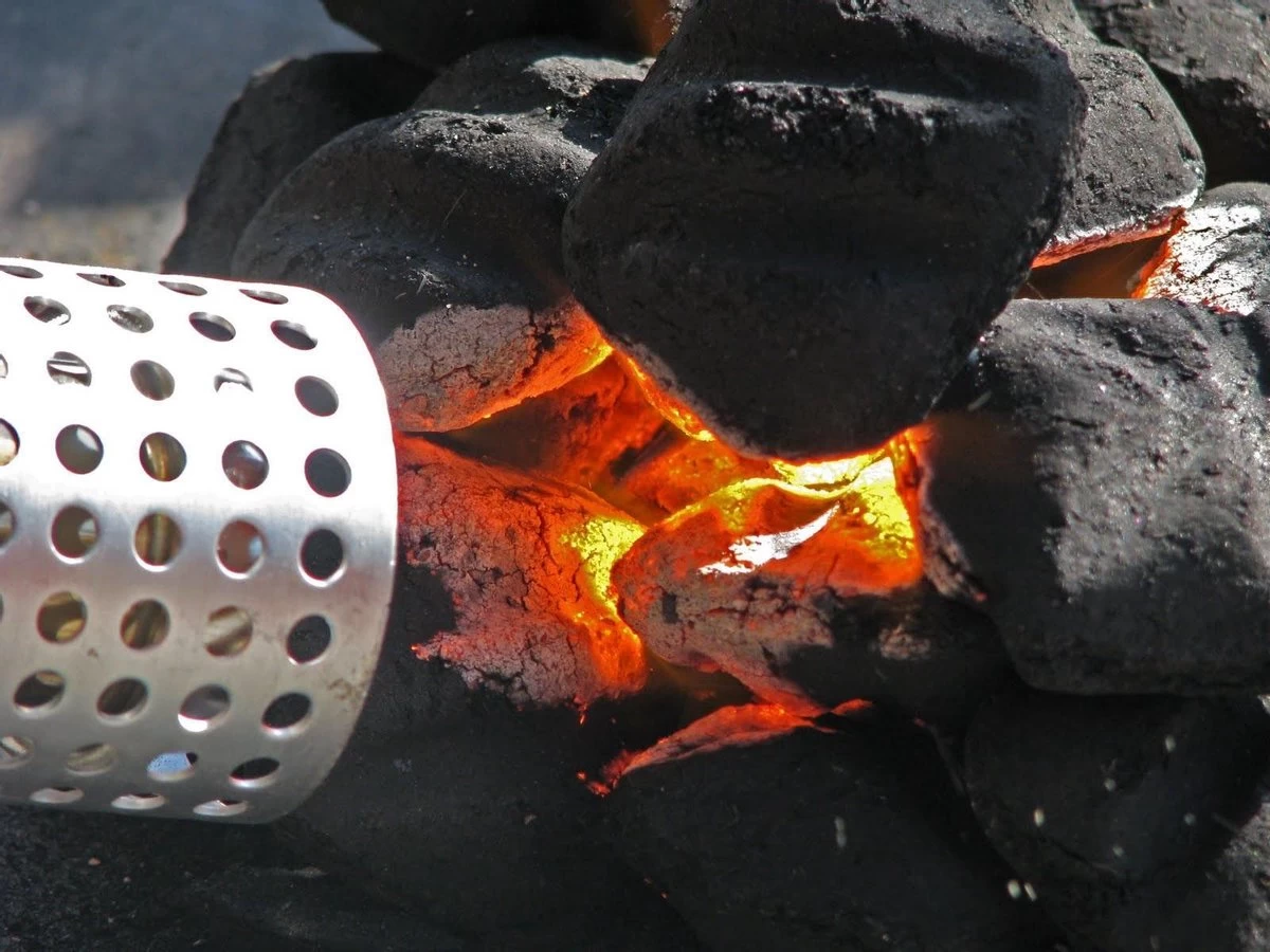 Elektrische BBQ - Looftlighter Alternatief - Grill Aansteker - Houtskool En Briketten Aansteken Zonder De Smaak Van Jouw Gerechten Aan Te Tasten Door Gebruik Van Chemische Aanmaakblokjes! 4 Elektrische BBQ - Looftlighter Alternatief - Grill Aansteker - Houtskool En Briketten Aansteken Zonder De Smaak Van Jouw Gerechten Aan Te Tasten Door Gebruik Van Chemische Aanmaakblokjes! - Afbeelding 4
