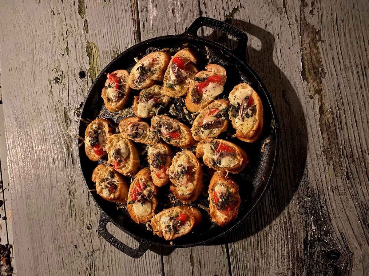 Valhal Outdoor Skillet / Plancha / Koekenpan - Gietijzer - Diameter 35cm, Twee Handvatten, VH35F 2 Valhal Outdoor Skillet / Plancha / Koekenpan - Gietijzer - Diameter 35cm, Twee Handvatten, VH35F - Afbeelding 2