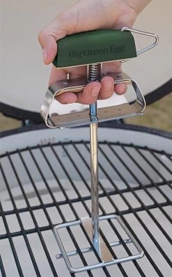 Big Green Egg Grid Lifter - Rooster Lifter - Gietijzeren Rooster Lifter -Keukengrill Winkel 745x1200