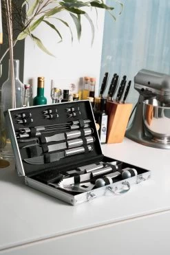 Sens Design BBQ Accesoires - 18 Delig - BBQ Gereedschapset Koffer -Keukengrill Winkel 800x1200 3